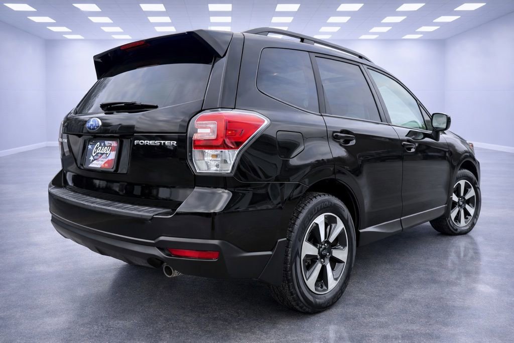 Used 2018 Subaru Forester 2.5i Premium w/ All-Weather Package image 7