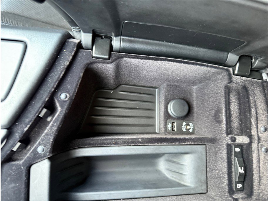 Used 2016 BMW M5 image 24