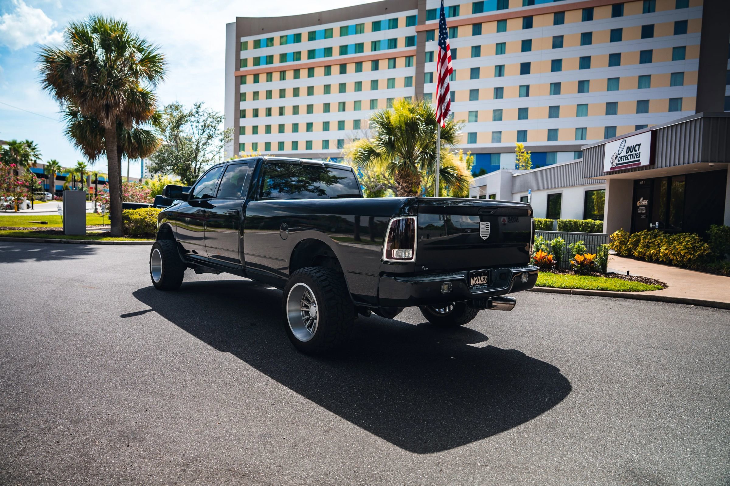 Used 2017 RAM 3500 Tradesman w/ Chrome Appearance Group image 9