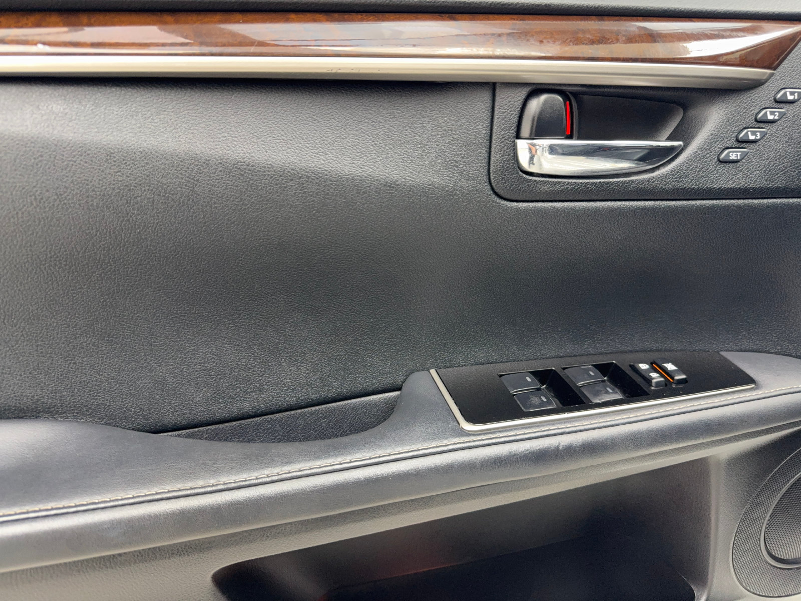 Used 2017 Lexus ES 350 w/ Luxury Package FWD image 35