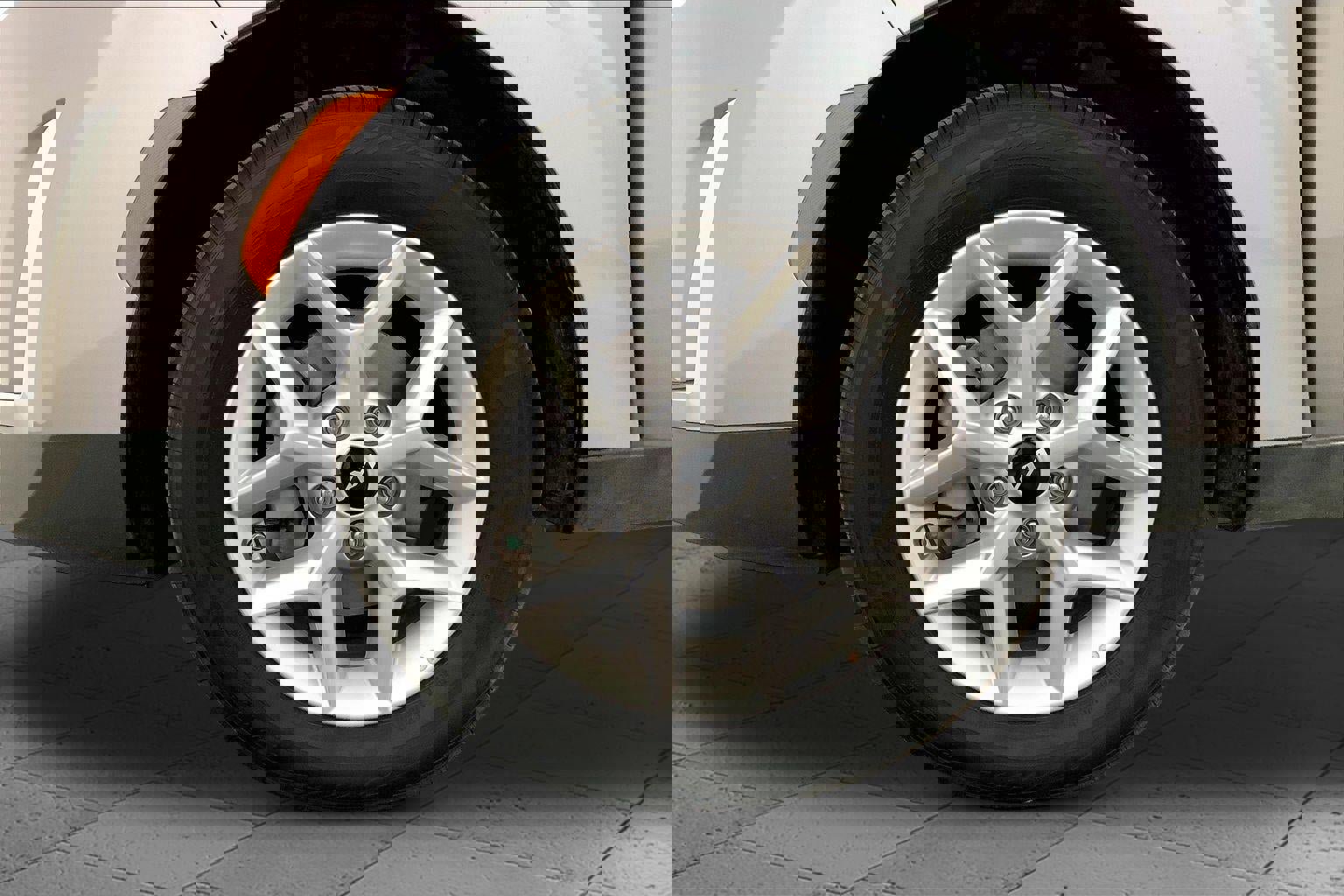 Used 2025 Kia Soul LX w/ LX Technology Package image 9