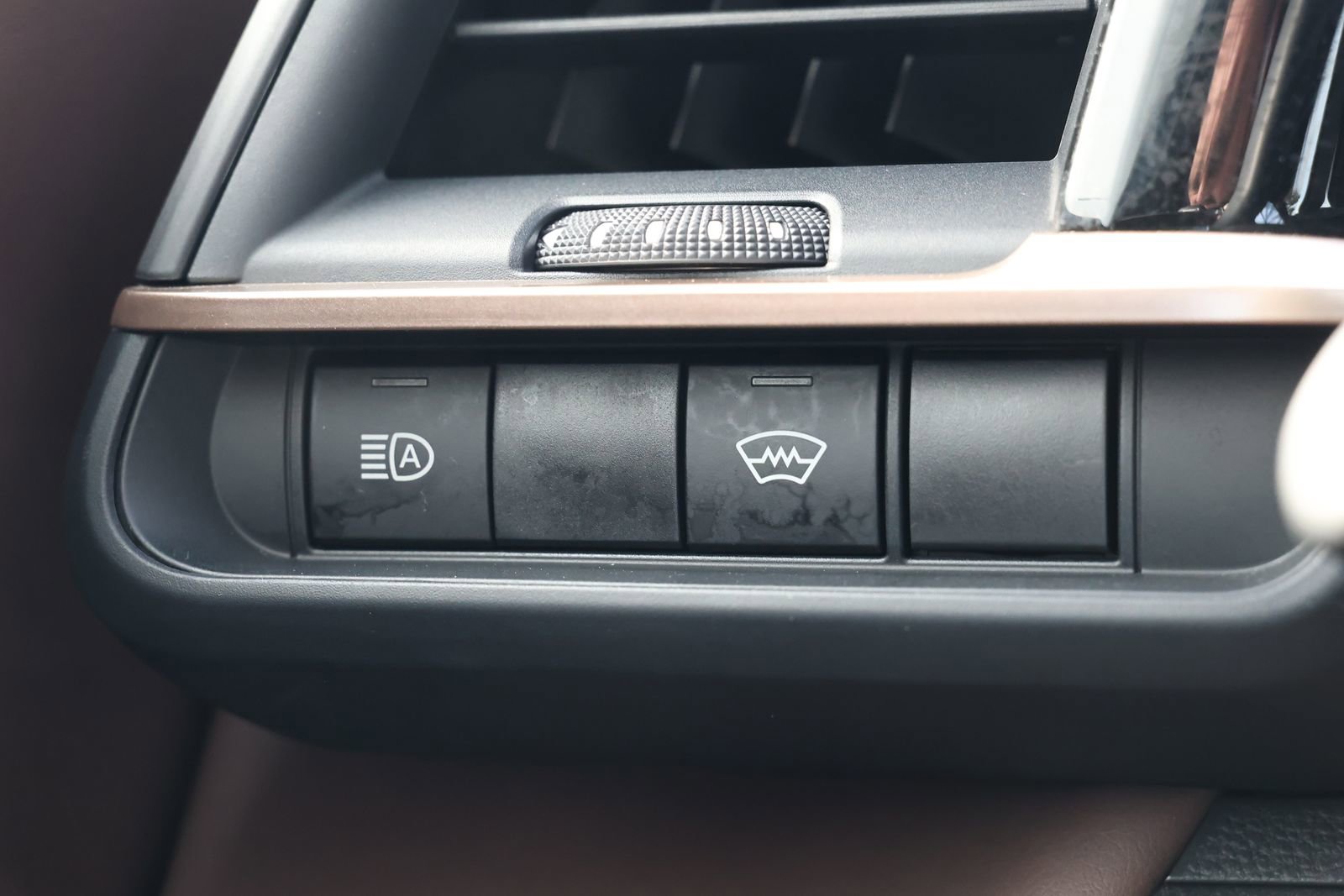 Used 2024 Toyota Crown AWD/4WD image 26
