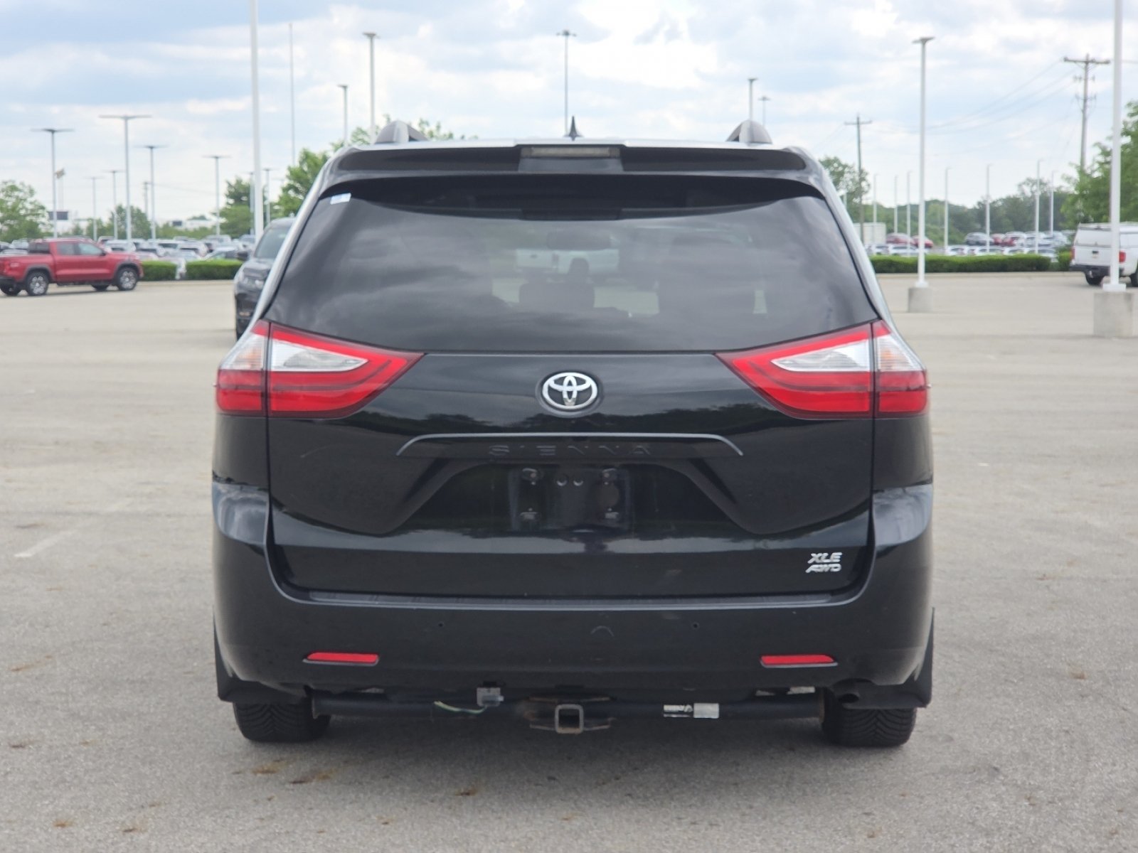 Used 2019 Toyota Sienna XLE w/ XLE Navigation Package AWD/4WD image 16