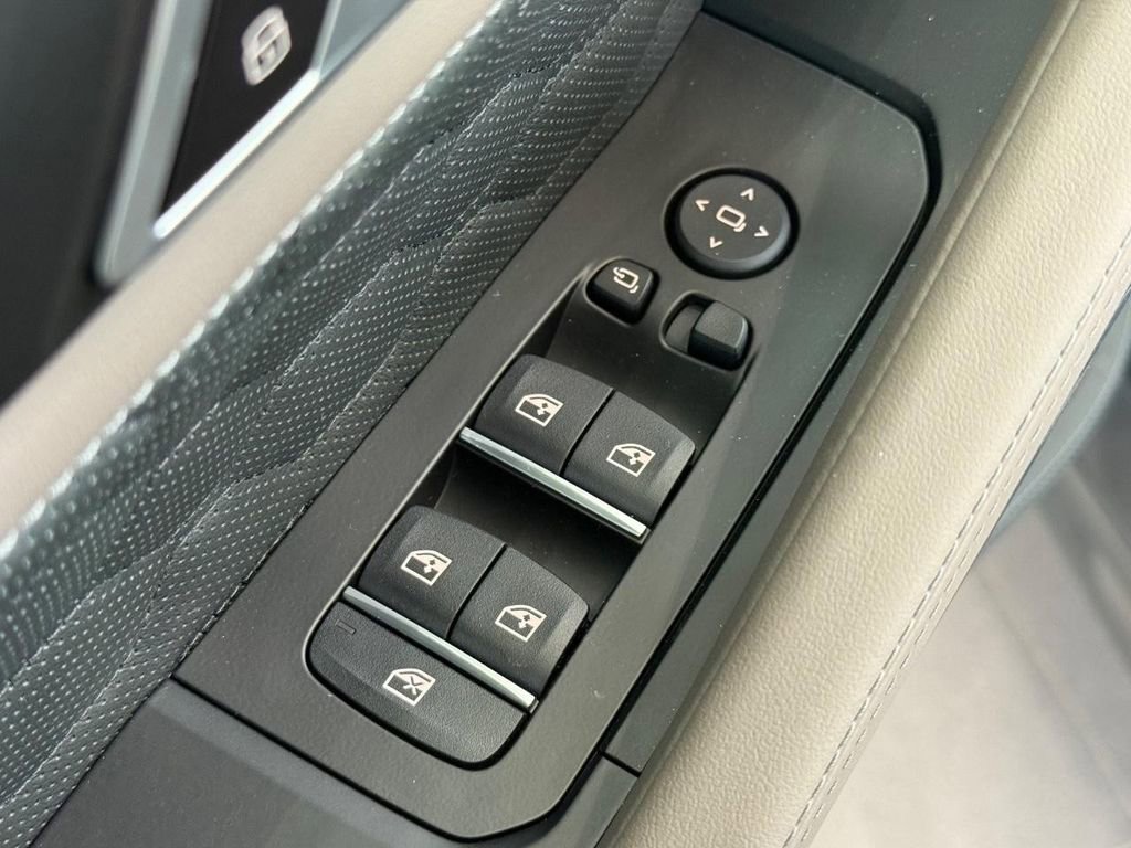 New 2025 BMW X6 M Competition w/ Executive Package AWD/4WD image 16
