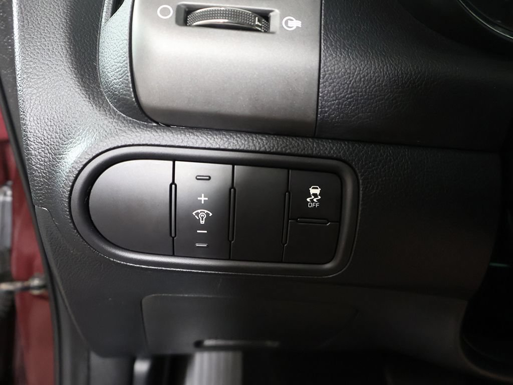 Used 2018 Kia Forte LX FWD image 29