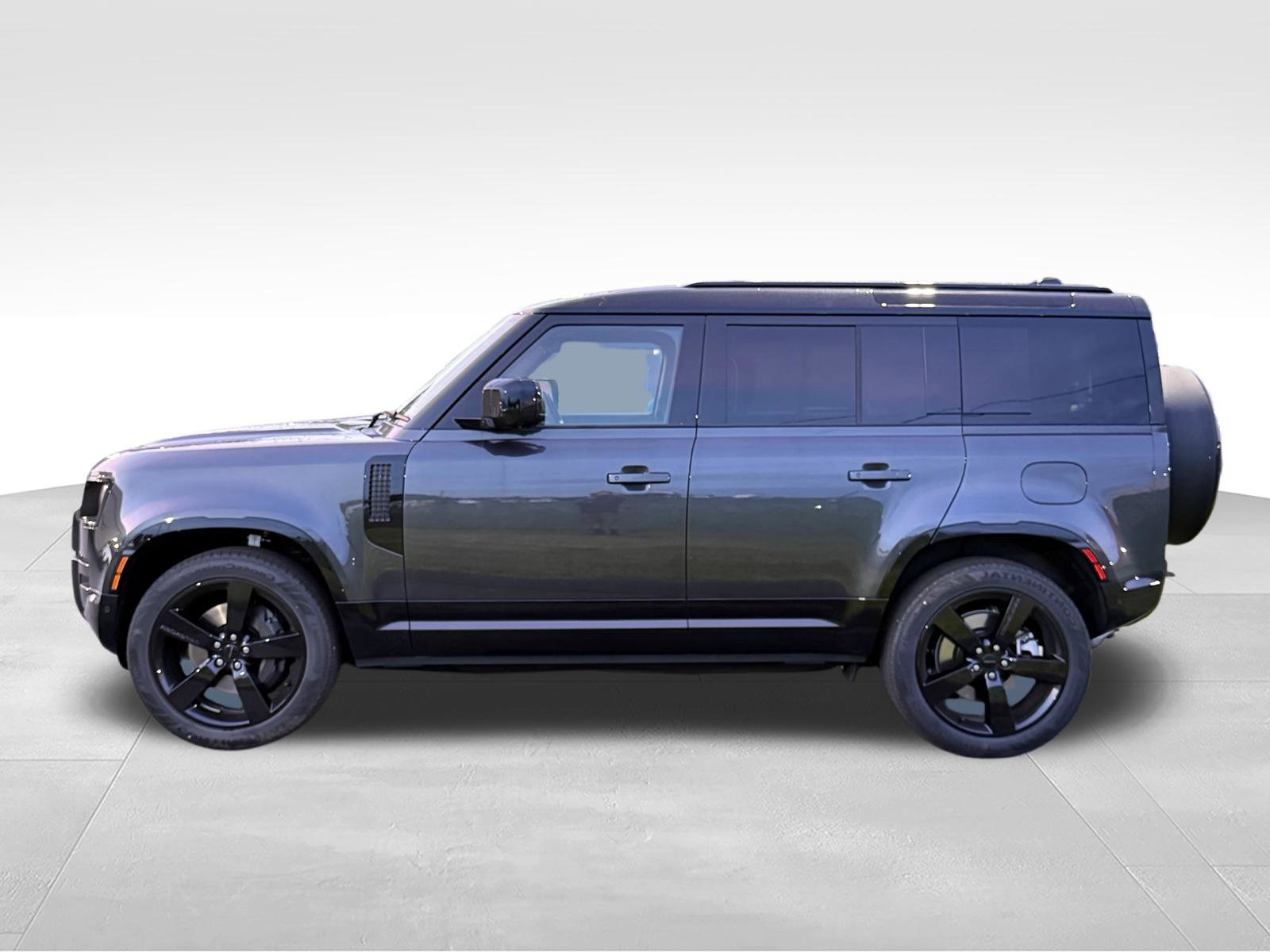 New 2026 Land Rover Defender 110 X-Dynamic SE AWD/4WD image 2