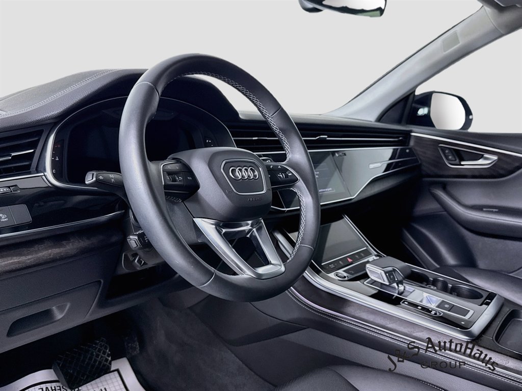 Used 2023 Audi Q8 Premium Plus w/ Premium Plus Package AWD/4WD image 9