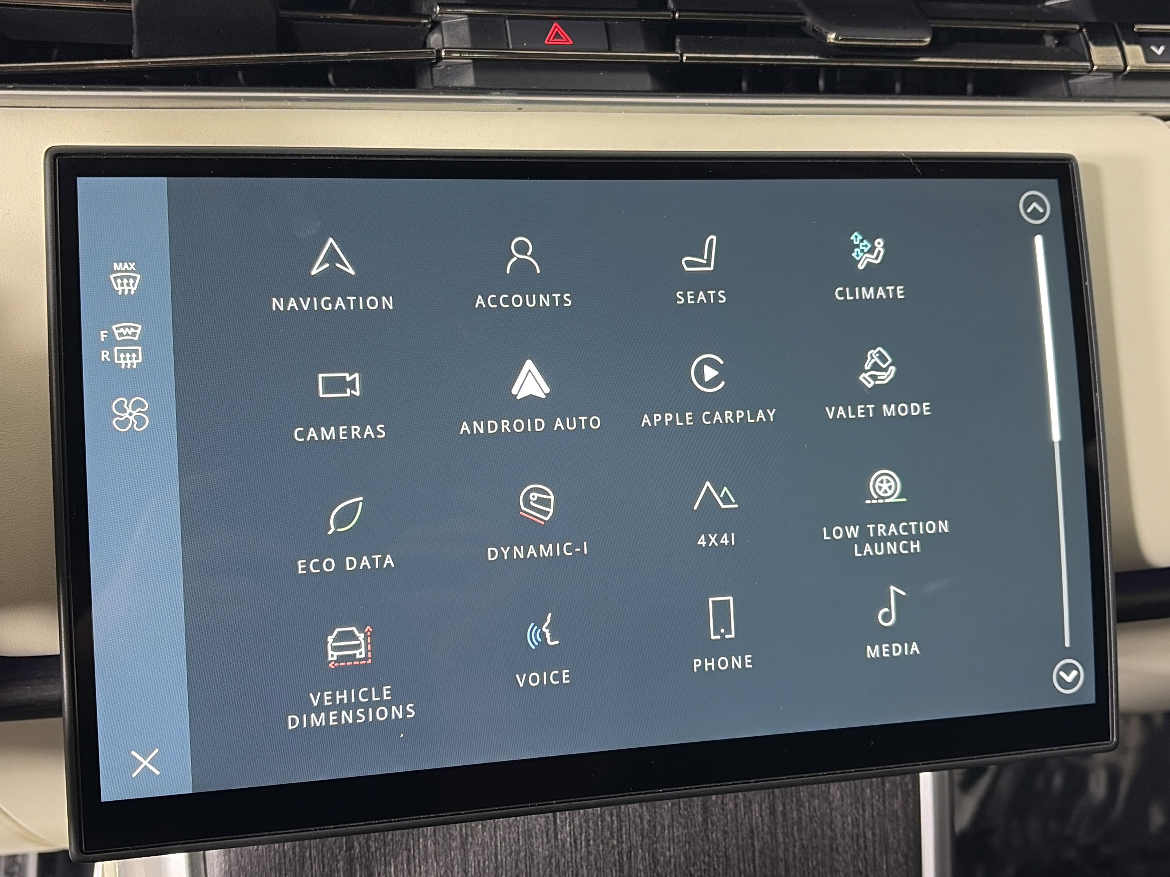 Used 2024 Land Rover Range Rover Long Wheelbase Autobiography image 22