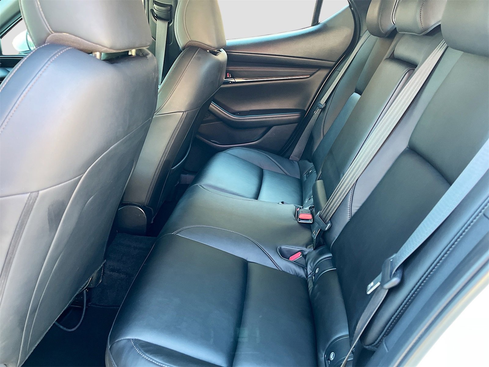 Used 2024 MAZDA MAZDA3 s image 24