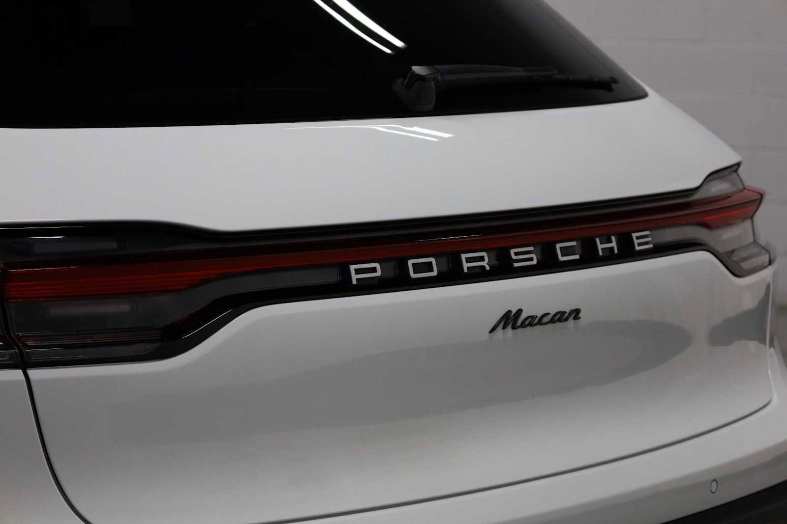 Certified 2026 Porsche Macan image 7