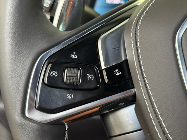 Used 2025 Chevrolet Corvette E-Ray w/ Stealth Interior Trim Package AWD/4WD image 20