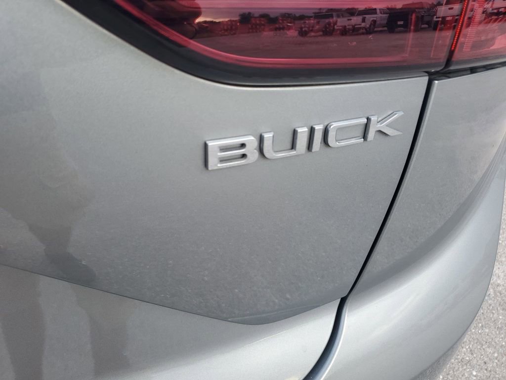 Used 2025 Buick Envision Sport Touring image 39