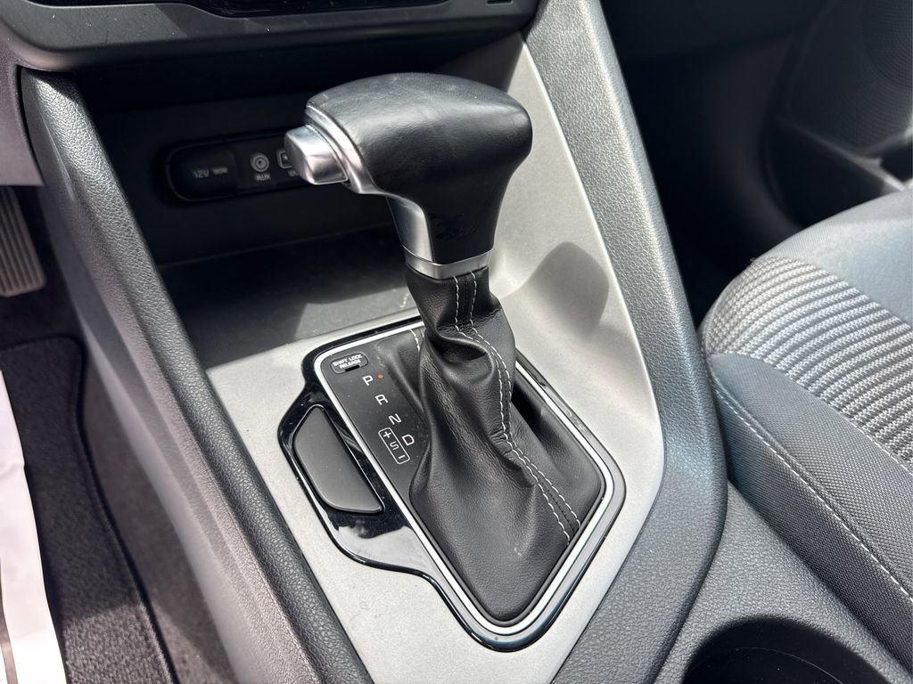 Used 2019 Kia Niro LX FWD image 30