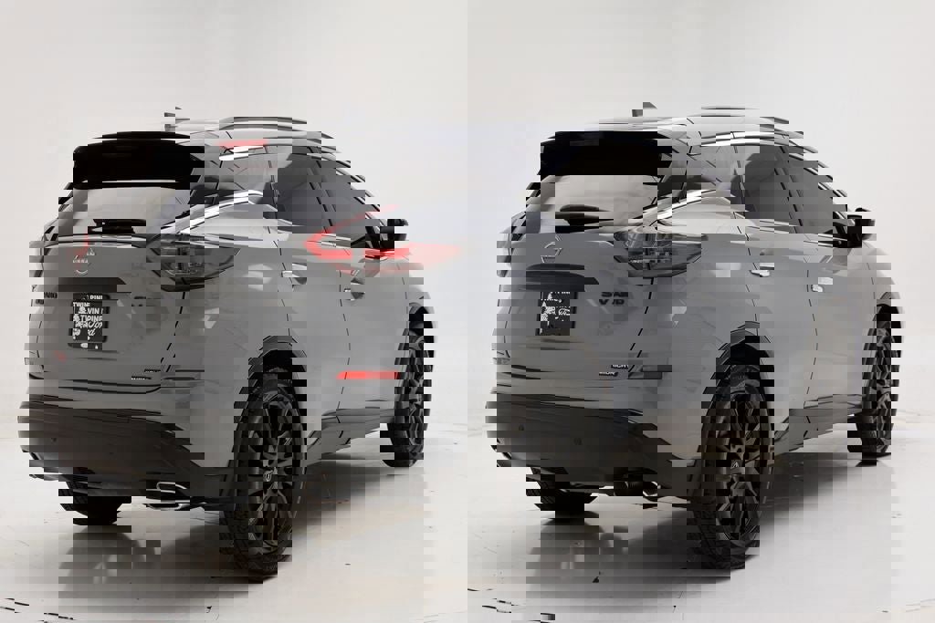 Used 2023 Nissan Murano SV w/ SV Midnight Edition Package image 9