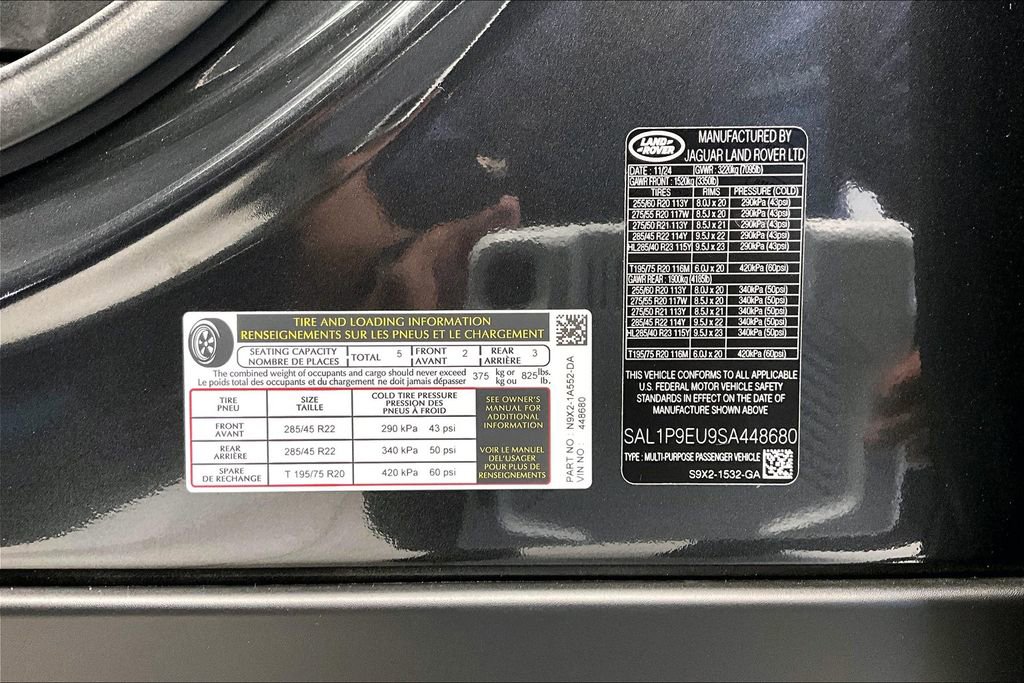 Used 2025 Land Rover Range Rover Sport SE image 35