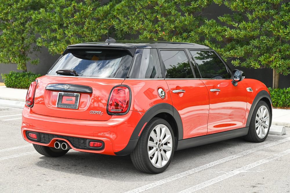Used 2020 MINI Cooper S image 3