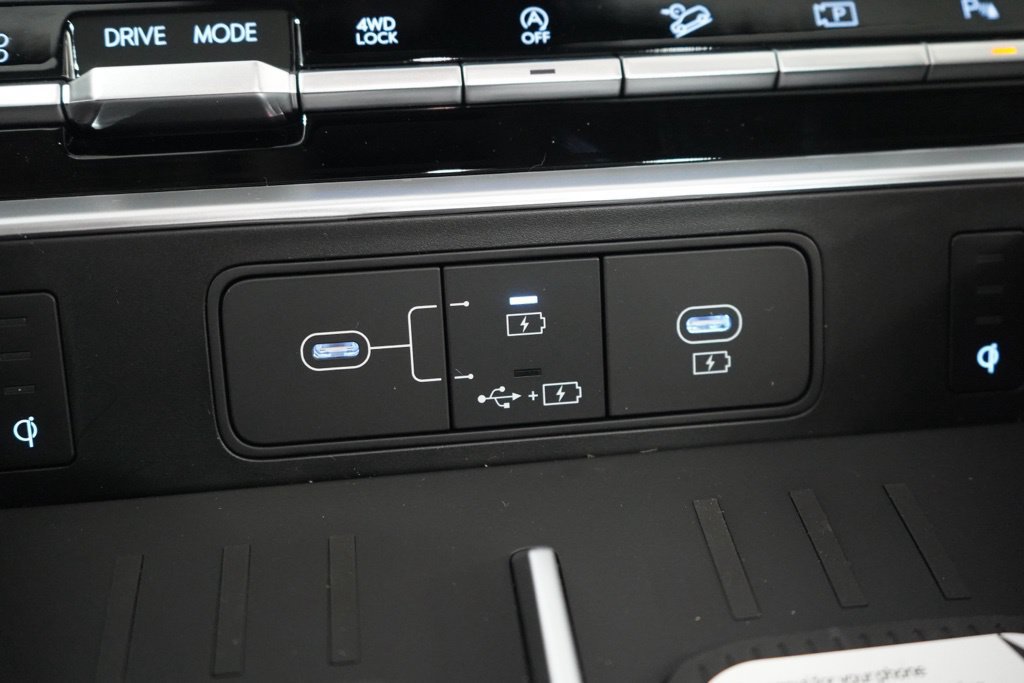 New 2027 Hyundai Santa Fe Limited AWD/4WD image 30