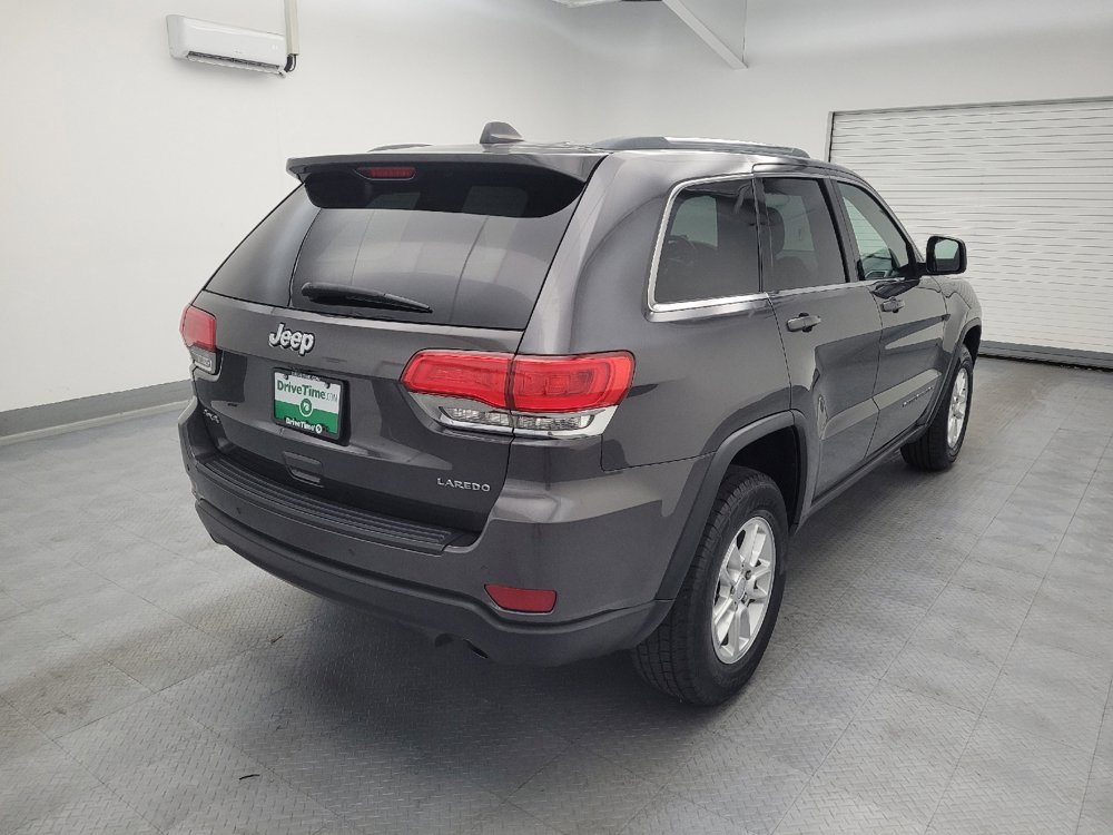 Used 2018 Jeep Grand Cherokee Laredo AWD/4WD image 9