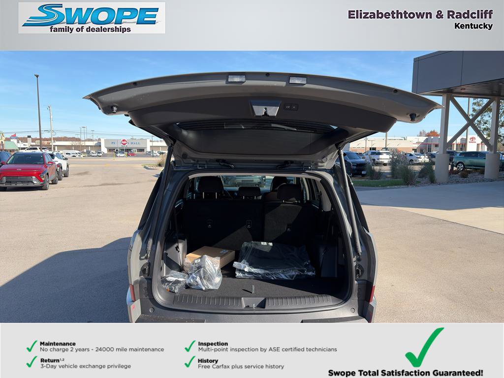 New 2026 Hyundai Santa Fe SE image 16