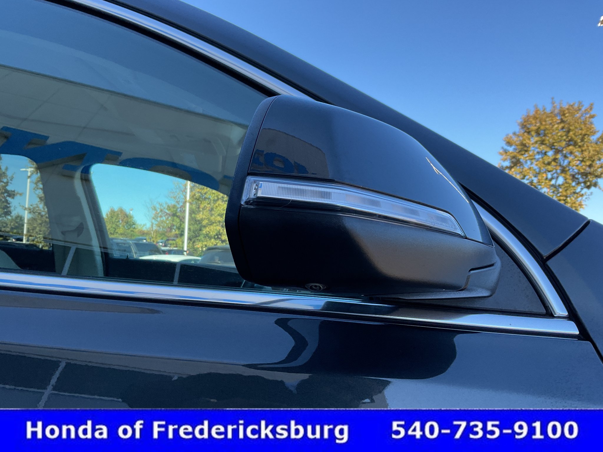 Used 2023 GMC Acadia Denali w/ Denali Ultimate Package FWD image 15