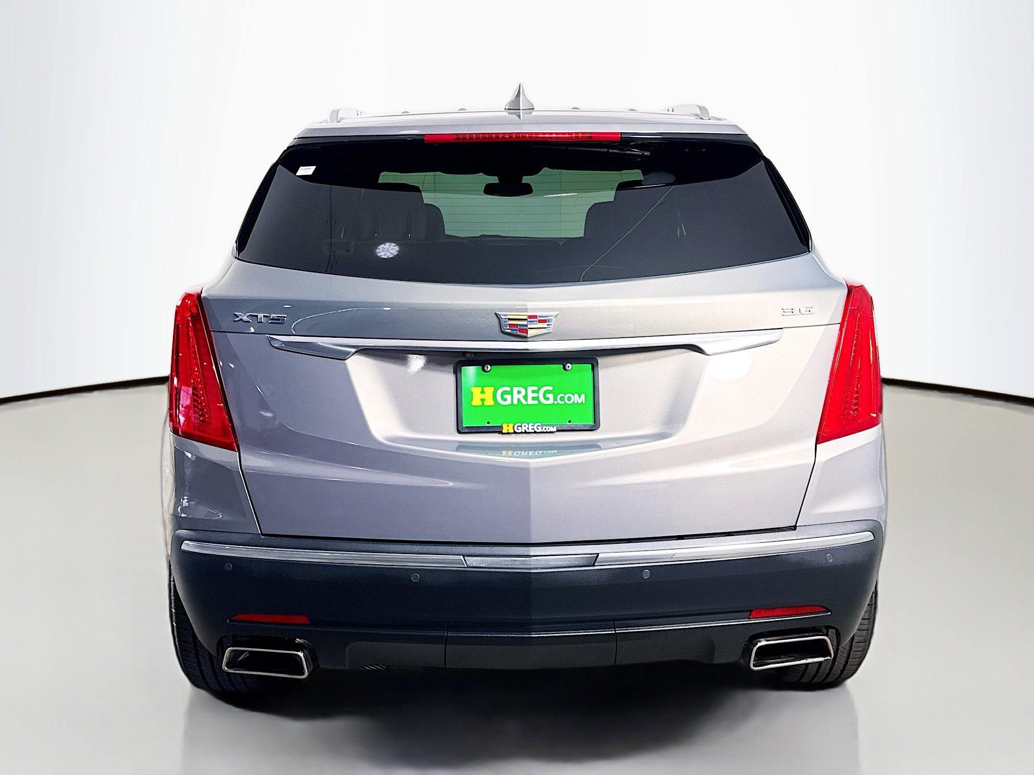 Used 2018 Cadillac XT5 Luxury w/ Driver Awareness Package image 8