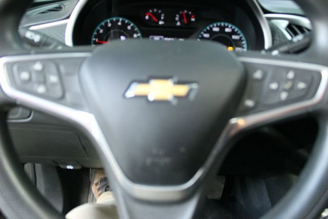 Used 2022 Chevrolet Malibu LT FWD image 18