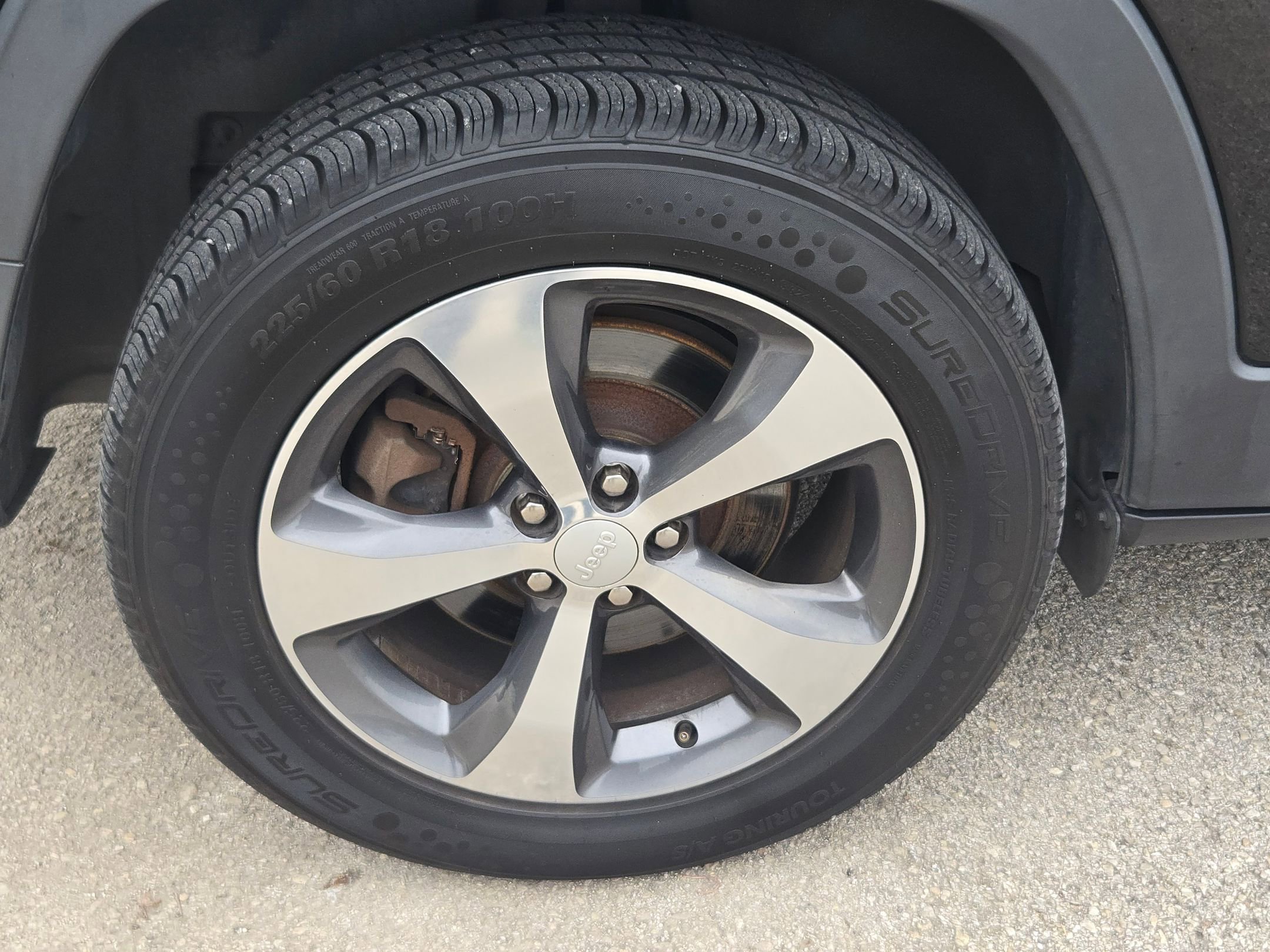 Used 2019 Jeep Cherokee Limited AWD/4WD image 31