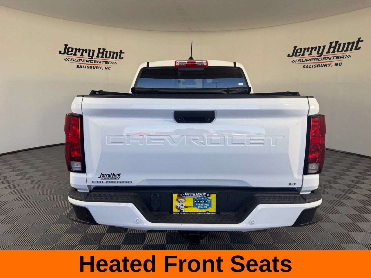 Used 2023 Chevrolet Colorado LT w/ LT Convenience Package II AWD/4WD image 8
