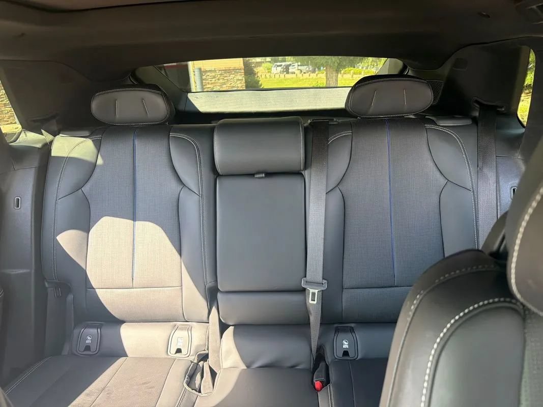 Used 2024 Cadillac Lyriq Sport AWD/4WD image 16