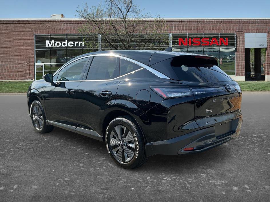 Certified 2025 Nissan Murano SL image 2