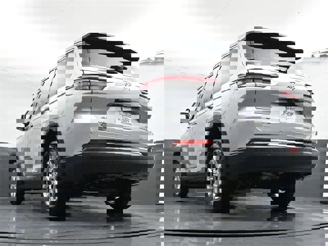 Used 2023 Jeep Grand Cherokee L Limited image 37