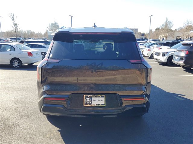 New 2026 Kia EV9 Land w/ Nightfall Edition Package image 5