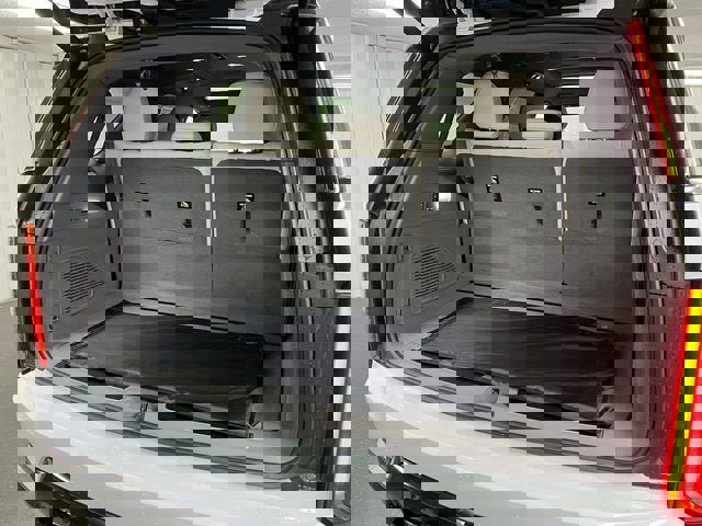 New 2026 Cadillac Escalade IQL Luxury image 20