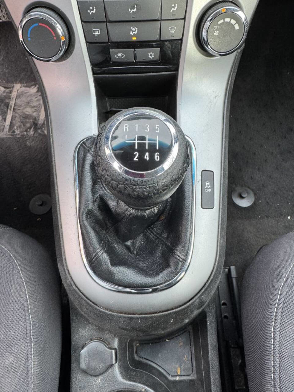 Used 2012 Chevrolet Cruze LT image 18