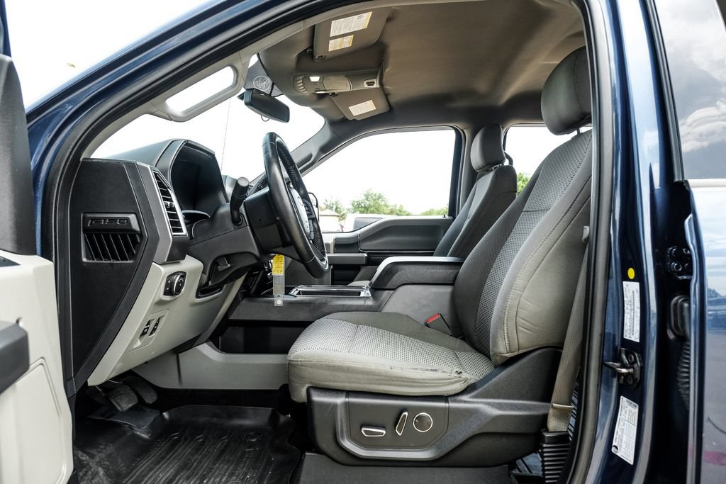 Used 2016 Ford F150 XLT w/ Equipment Group 302A Luxury RWD image 3