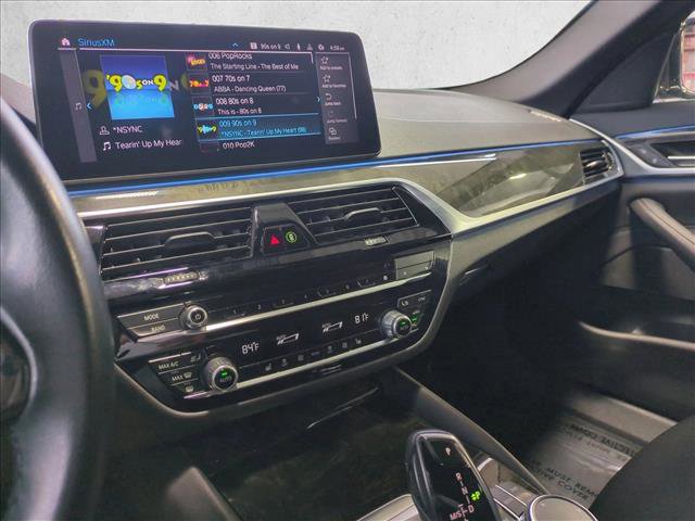 Used 2023 BMW 530e w/ Convenience Package image 15