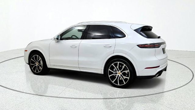 Used 2019 Porsche Cayenne Turbo AWD/4WD image 5