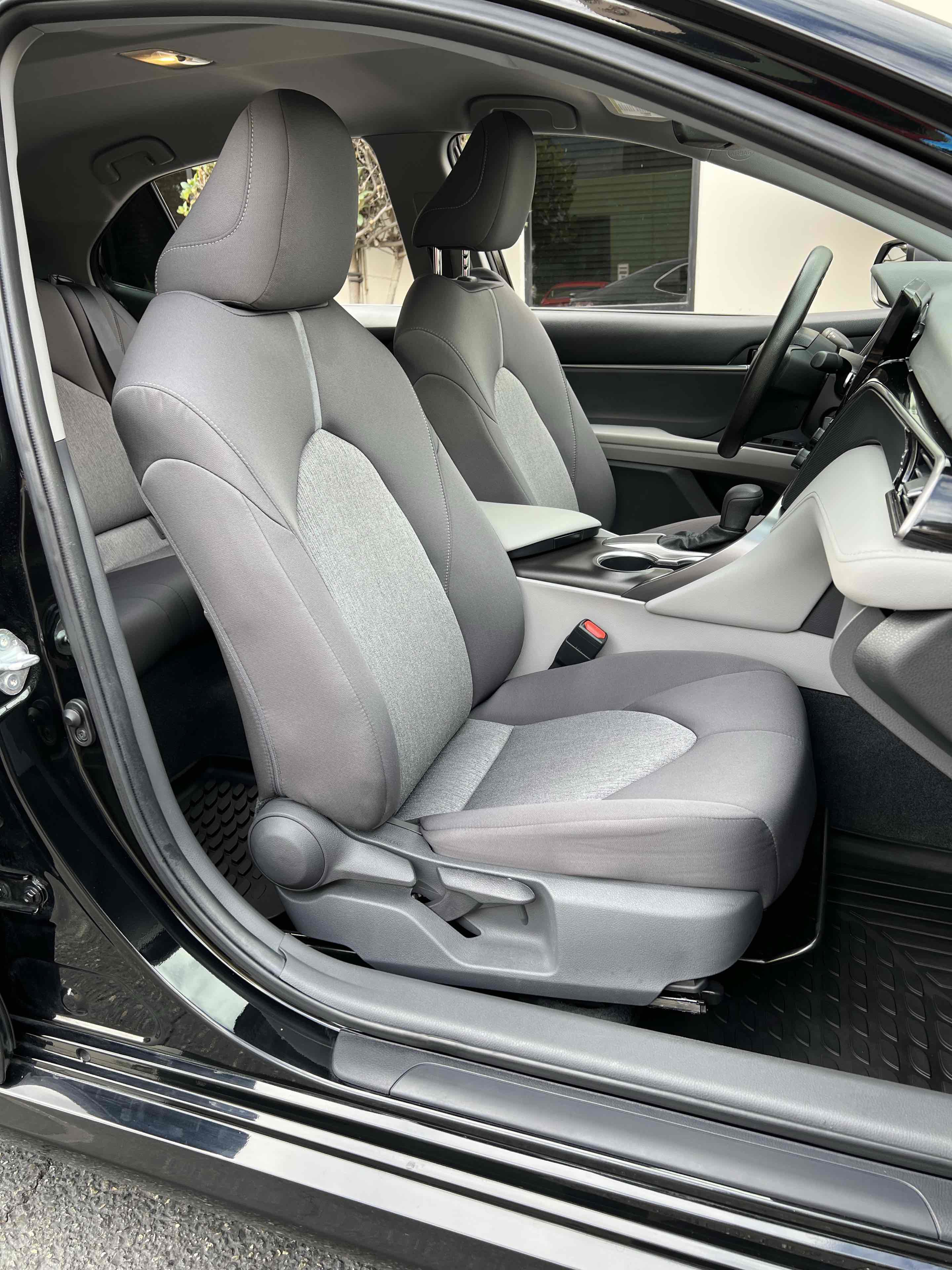 Used 2021 Toyota Camry LE image 36