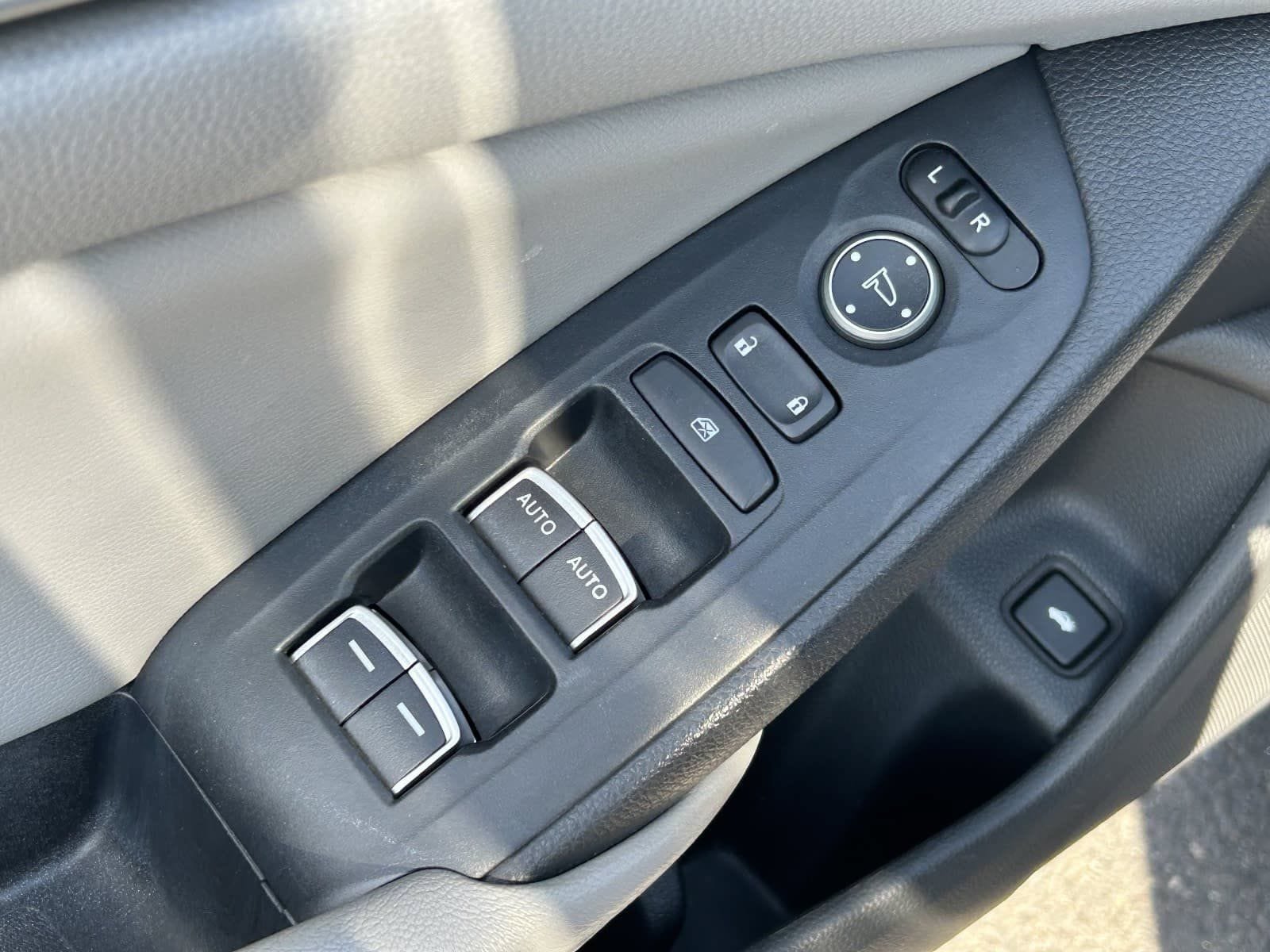 Certified 2018 Honda Accord LX image 25
