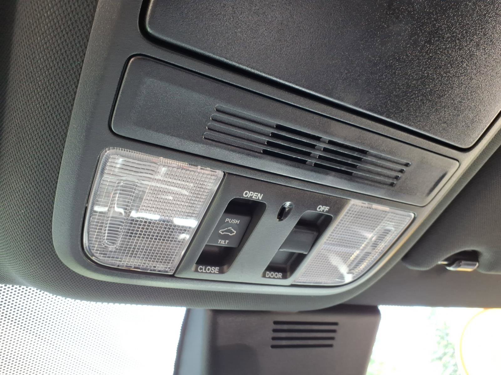 Used 2019 Honda Accord Sport image 24