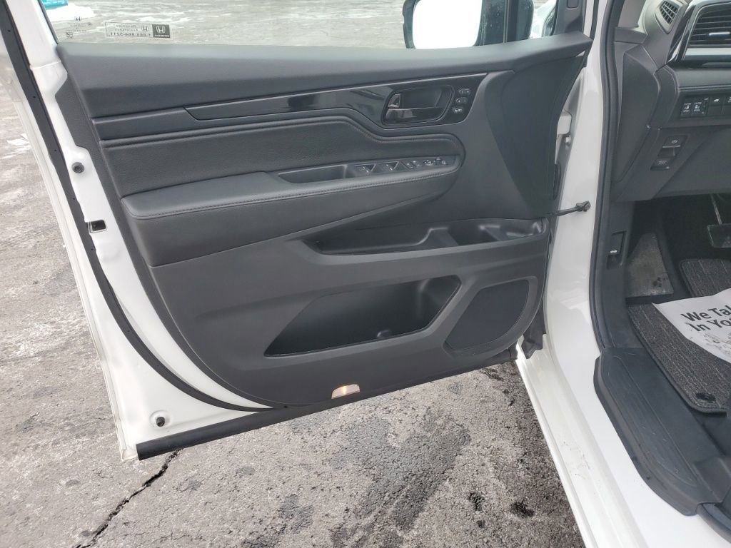 Used 2024 Honda Odyssey Elite image 12