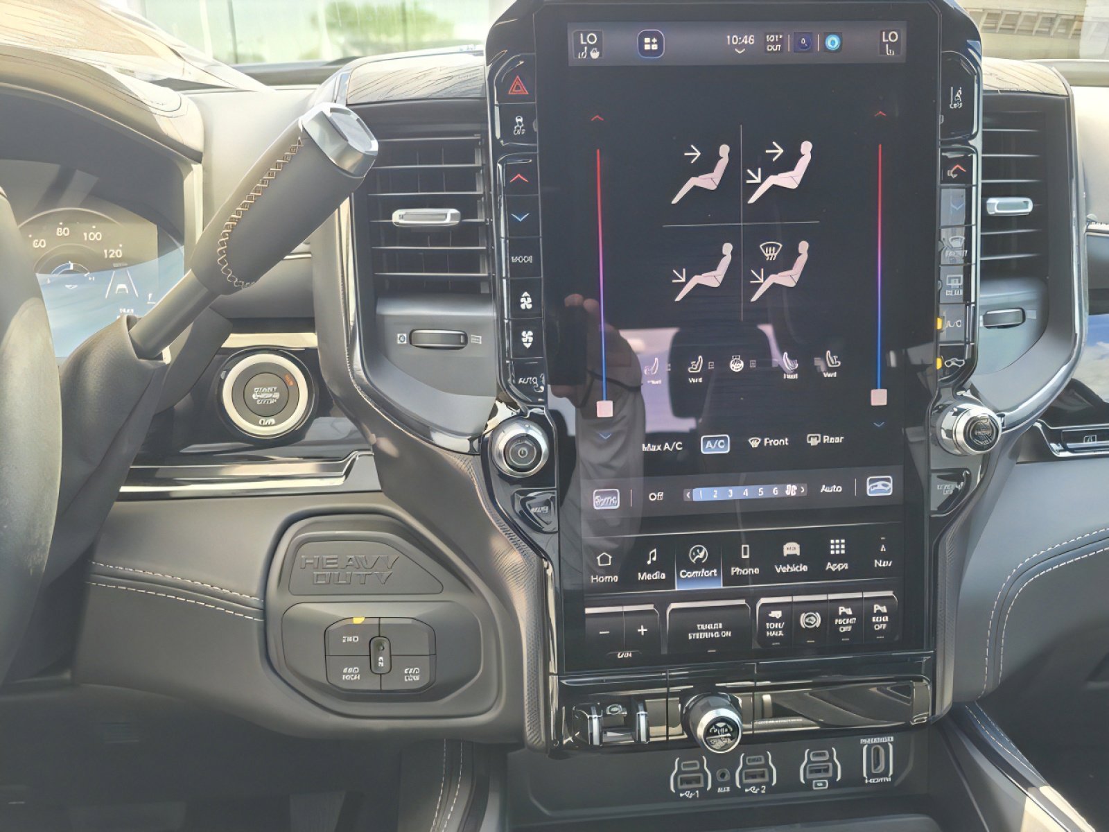 New 2025 RAM 2500 Limited image 11