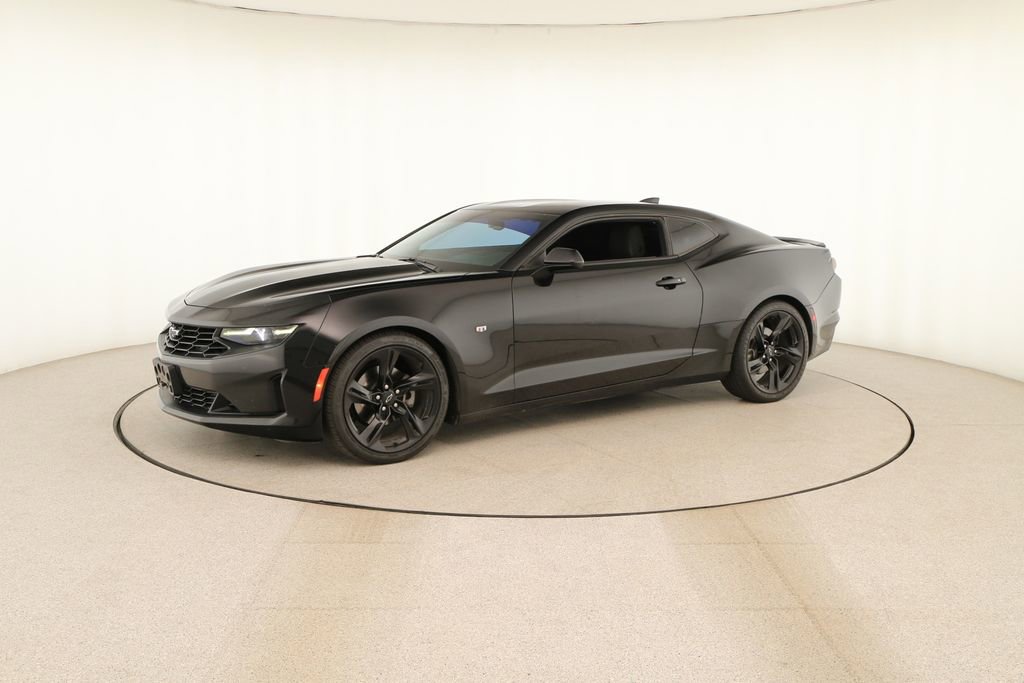 Used 2020 Chevrolet Camaro LT RWD image 13