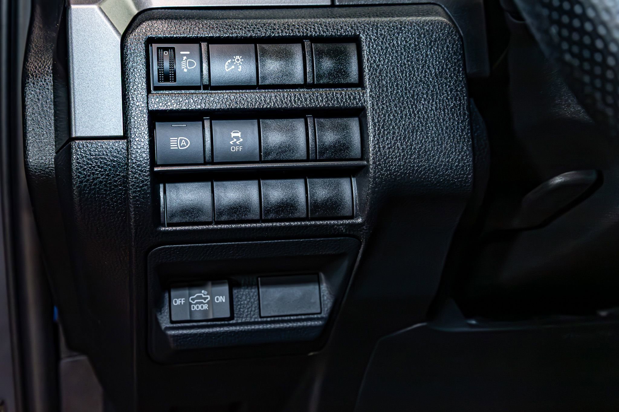 Used 2026 Toyota Tacoma SR5 AWD/4WD image 18