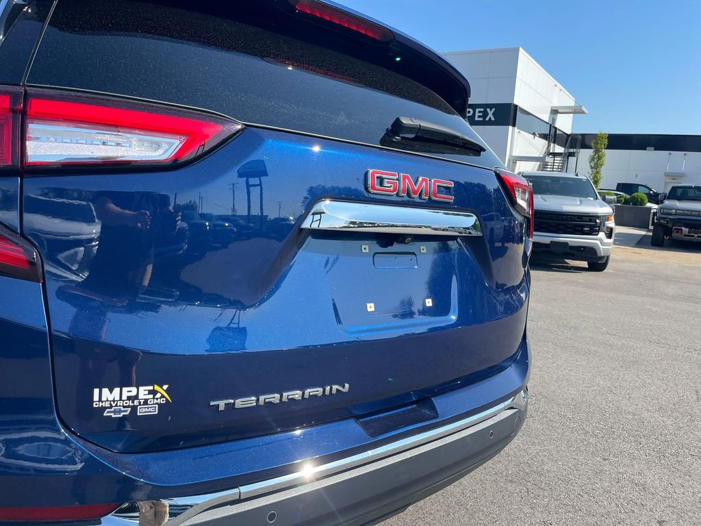 Used 2022 GMC Terrain SLT w/ Infotainment Package II image 32