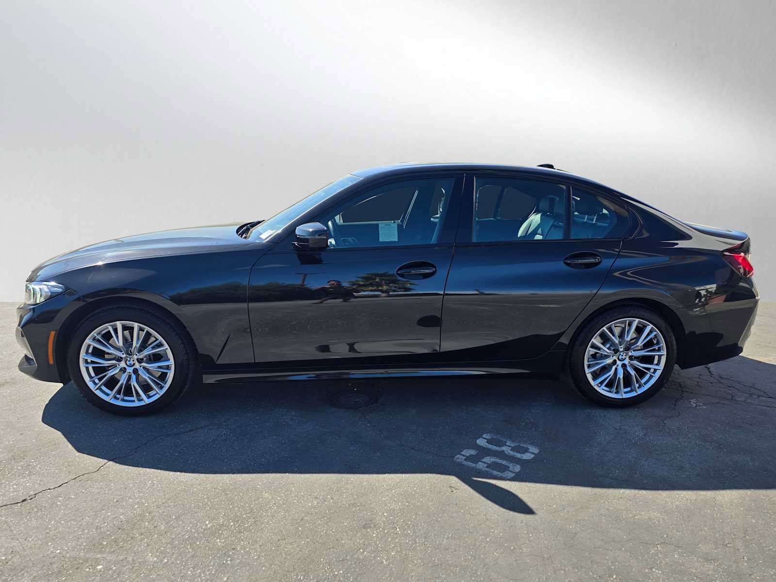 Used 2023 BMW 330i Sedan w/ Driving Assistance Package image 6