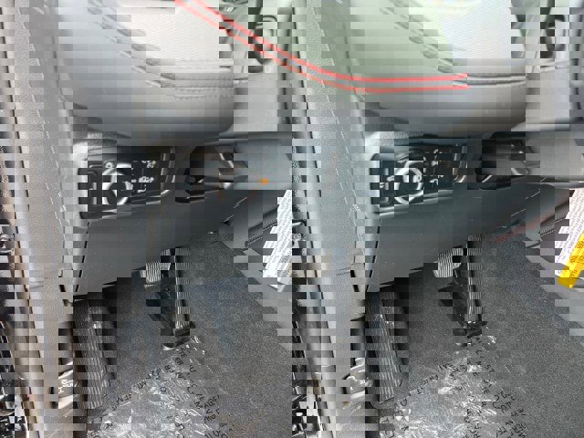 New 2026 Ford Explorer ST image 11