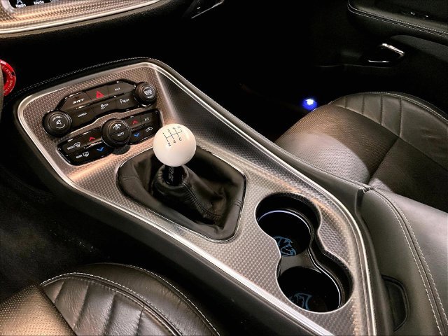 Used 2016 Dodge Challenger SRT Hellcat RWD image 16