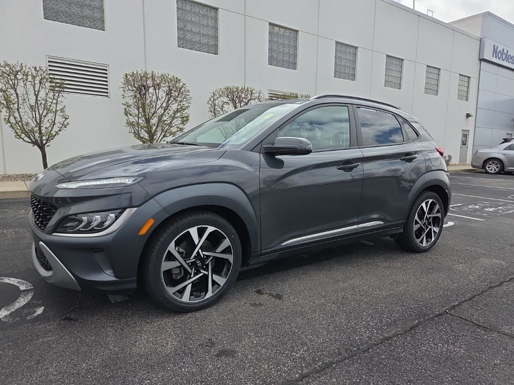 Used 2023 Hyundai Kona Limited w/ Cargo Package AWD/4WD image 48