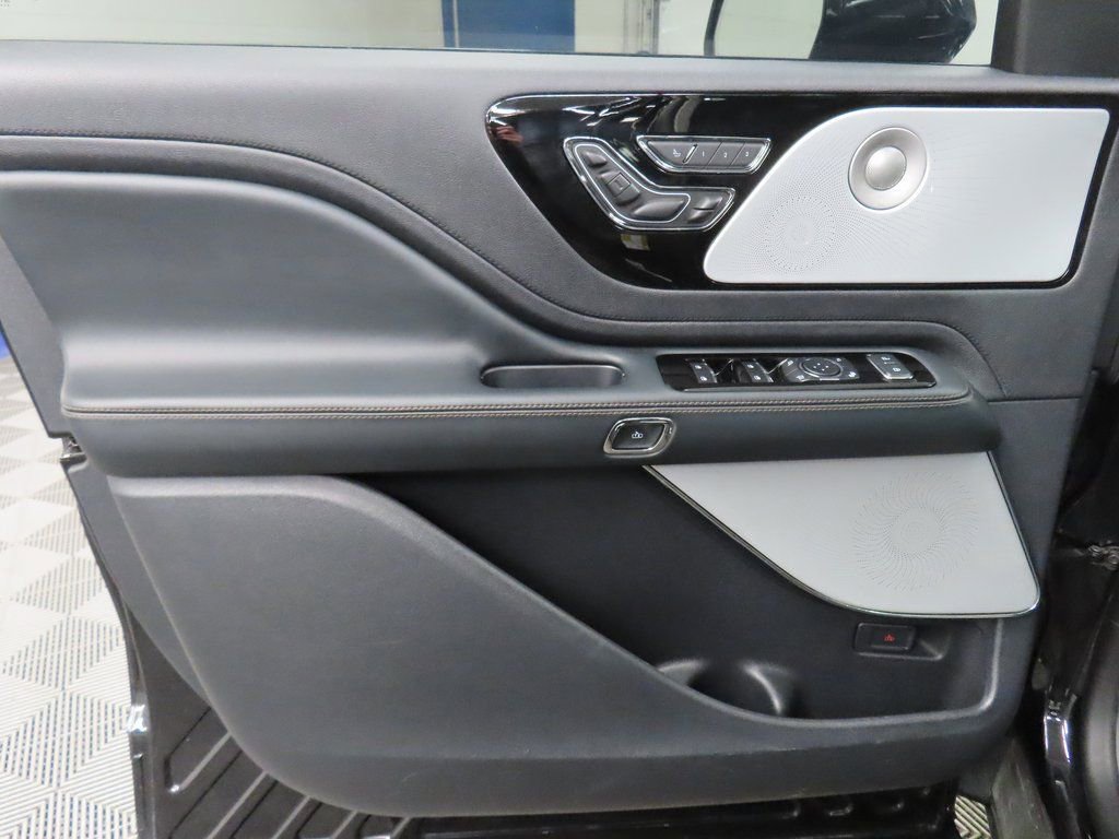 Used 2025 Lincoln Aviator Reserve w/ Equipment Group 201A image 67